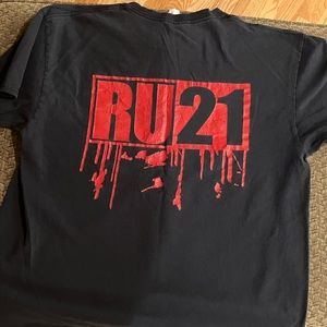 Scarlet Pub T shirt